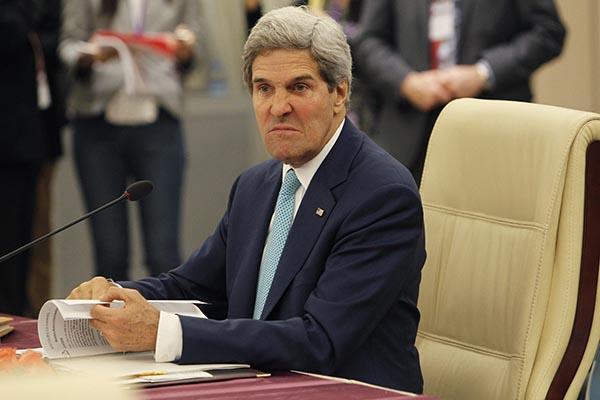 Kerry attends the ASEAN-US Ministerial Meeting in Naypyitaw