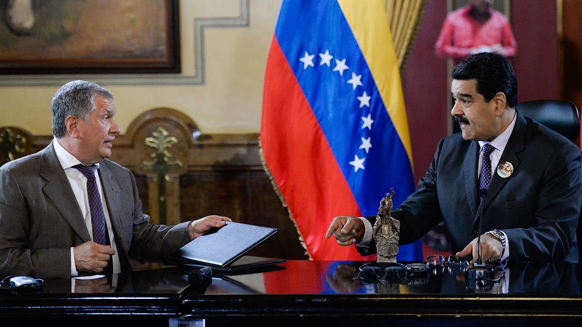 6dd5e7d36f76405badd9215cdb3163c4